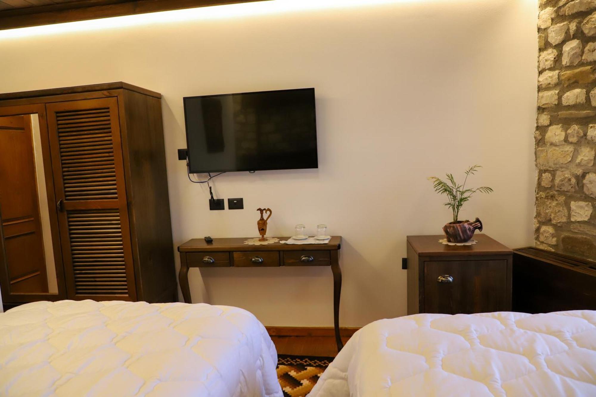 Tomori Guest house 4*